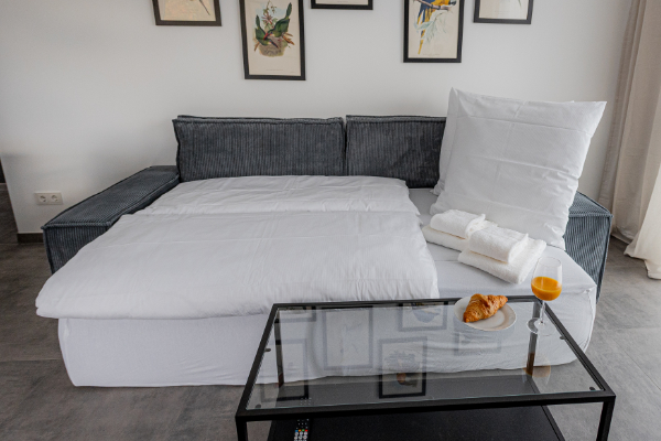 Bequeme Schlafcouch für zwei Personen - BONNYSTAY Herzogenaurach